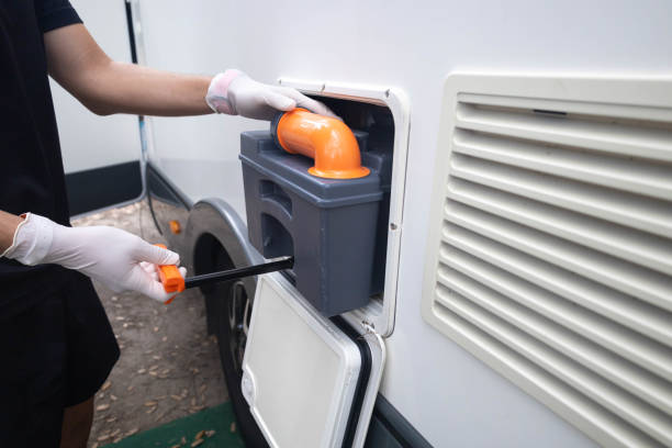 Portable Toilet Options We Offer in St John, MO